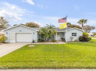 2951 Gaslight Dr, South Daytona, FL 32119