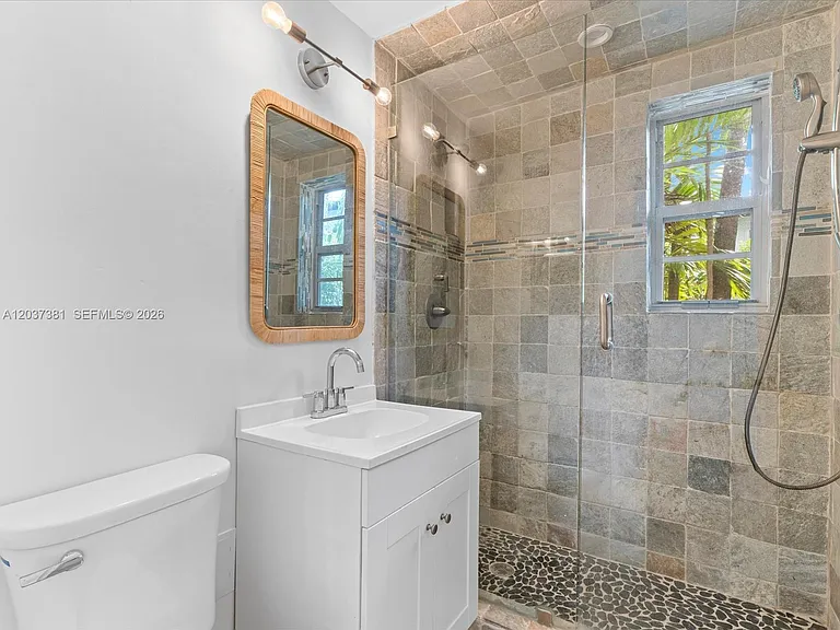 5625 SW 80th St #113B — Photo 8
