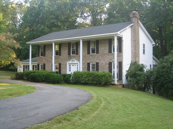 2501 Hollybrook Pl, Oakton, VA 22124