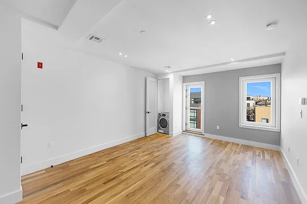 Rented by TwoRealEstate LLC | media 3