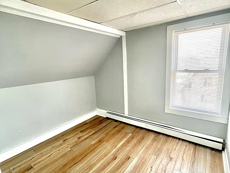 57 5th St #3 — Photo 3