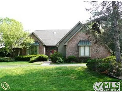 30379 Fox Club Dr photo 1