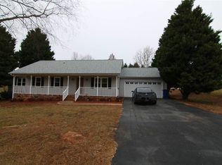 112 Springside Dr, Boiling Springs, SC 29316