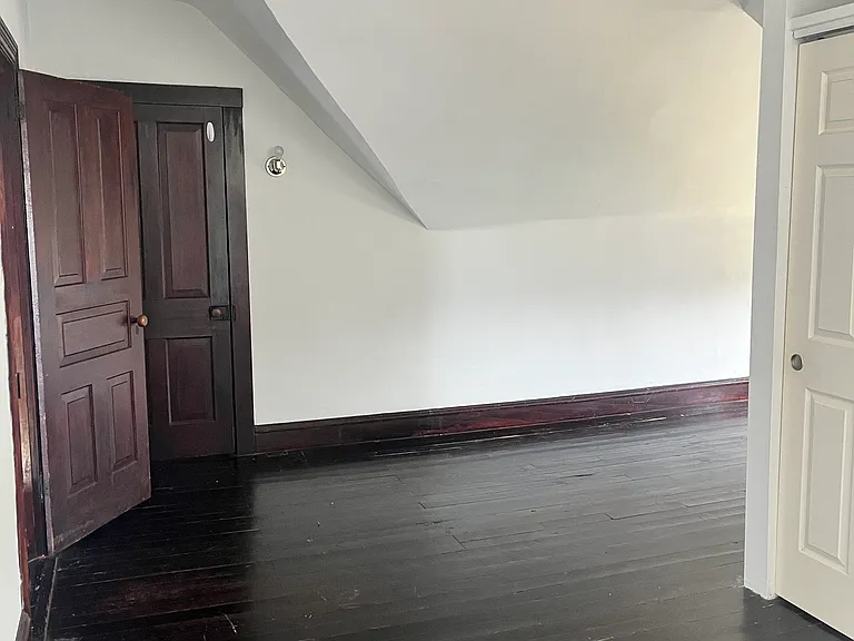 879 Main St #3 — Photo 5