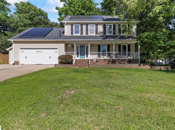 4 Foxworth Ct, Simpsonville, SC 29680