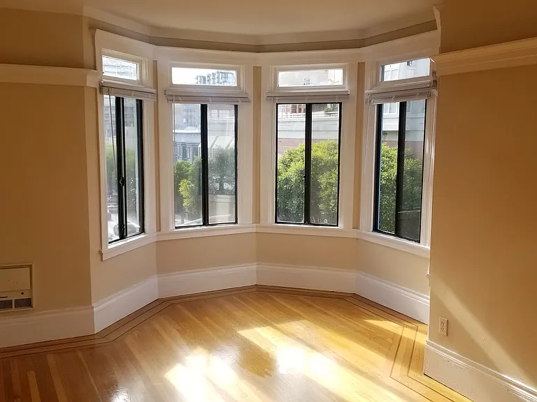 1385 Pine St #11 — Photo 1
