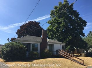 8106 NE Schuyler St, Portland, OR 97213