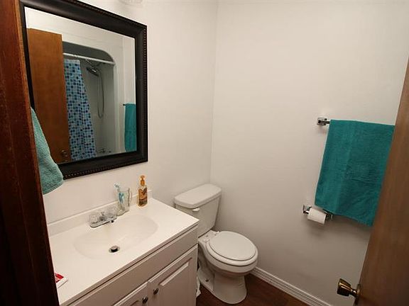 4th image of 130 Larissa St