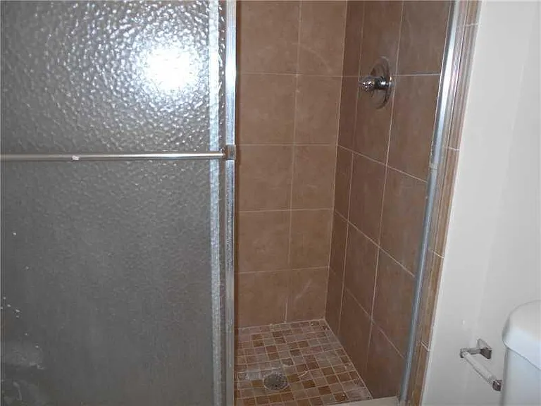 2731 Taft St #309 — Photo 7