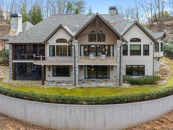 2nd image of 501 Mountain Summit Rd