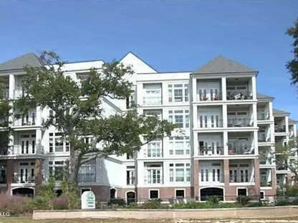 1100 W Beach Blvd APT 309, Pass Christian, MS 39571