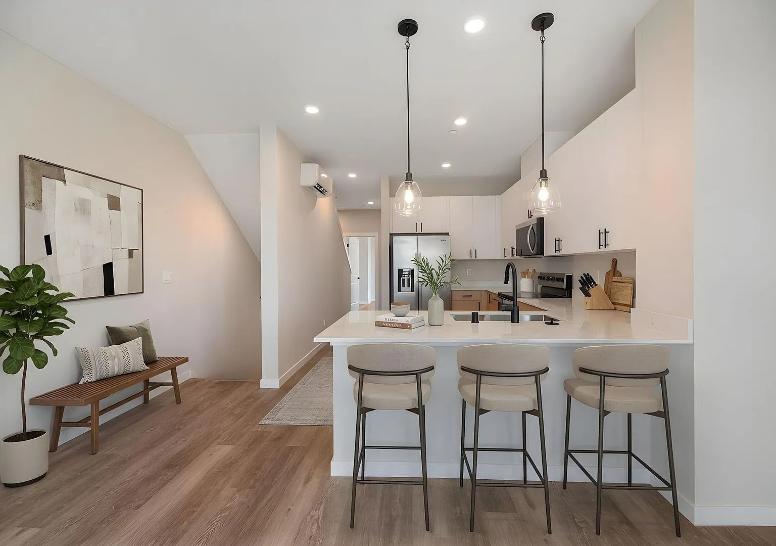 Brand New Luxury Townhome-Act now! — Photo 3