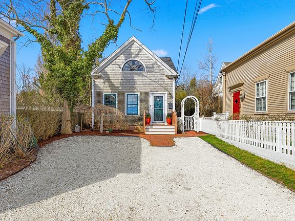 2nd image of 3 Cottage Ct