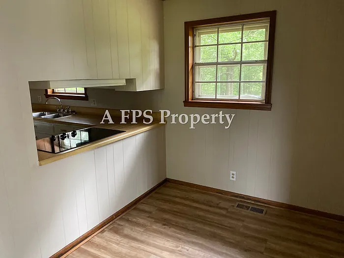 583 S Holcomb Rd SW — Photo 16
