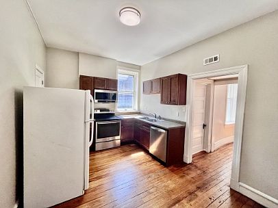 4th image of 2809 Miami St Floor 1
