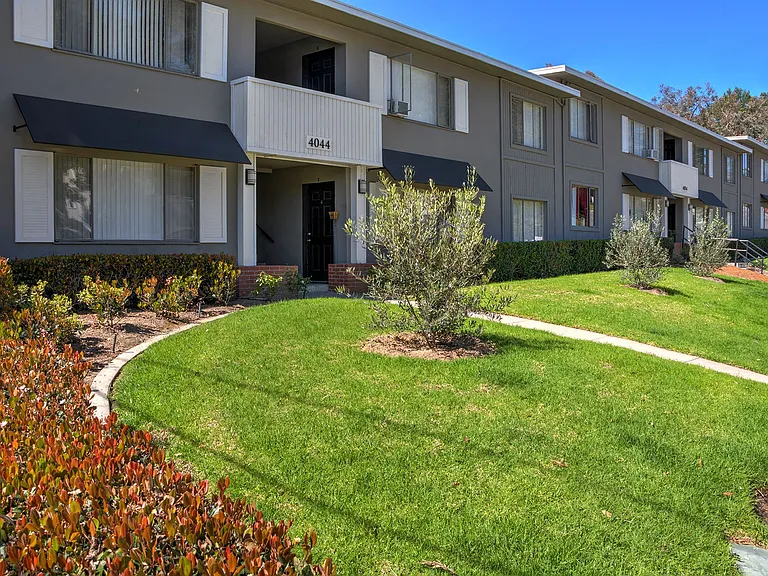 Lantana Hills Apartment Homes — Photo 17
