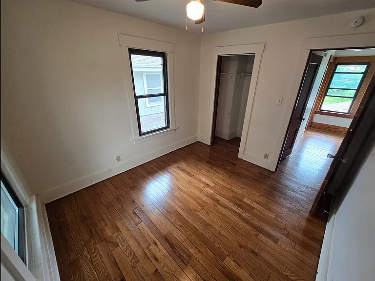 171 15th Ave — Photo 3