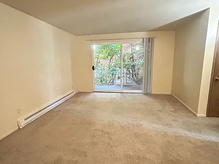 5033 15th Ave NE #3001 — Photo 4