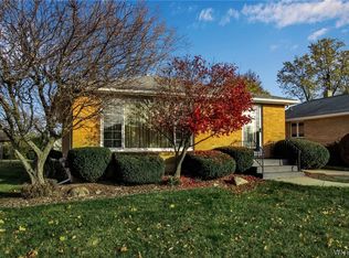 254 Lydia Ln, Cheektowaga, NY 14225