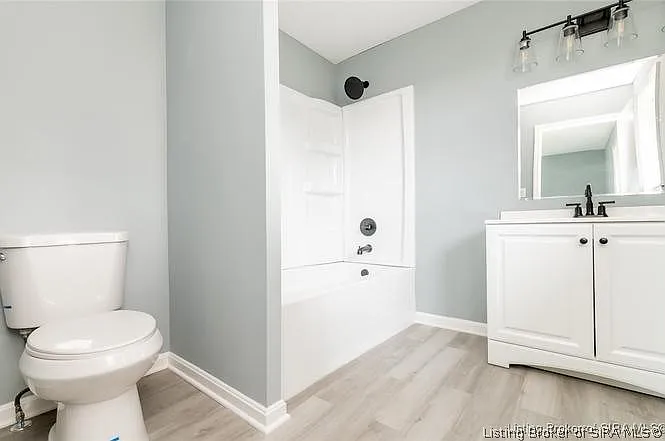 8109 Old State Road 60 — Photo 28