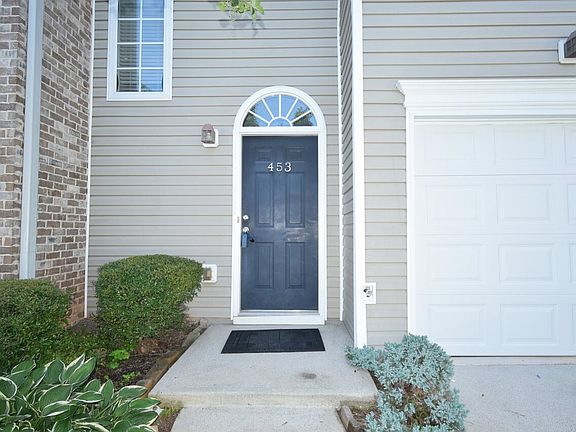 2nd image of 453 Lantern Wood Dr