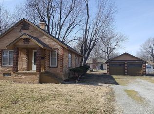 203 S Oregon Ave, Columbus, KS 66725