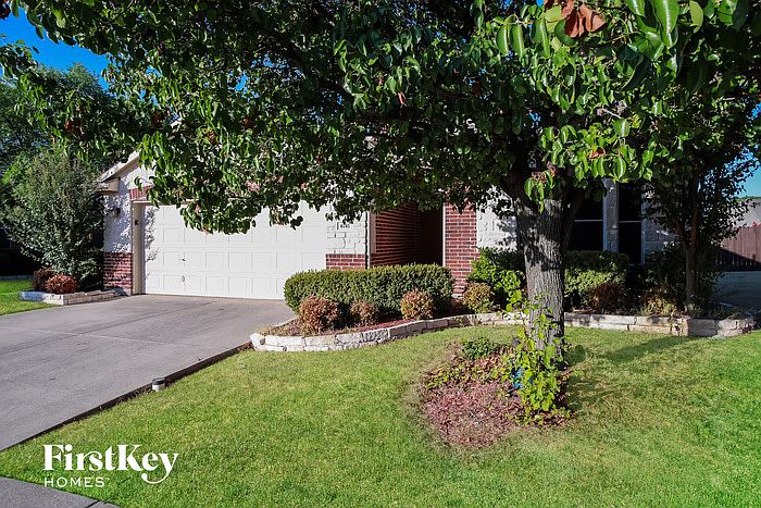 1st image of 6741 Chalk River Dr
