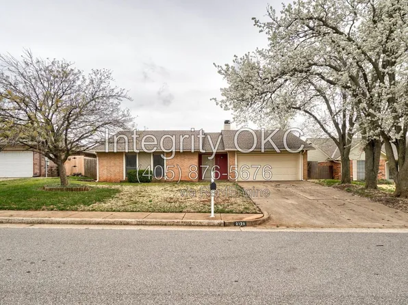 2120 Shorewood Ln, Edmond, OK 73003