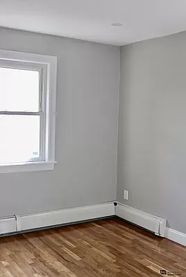 Rented by Batra Group Inc | media 32