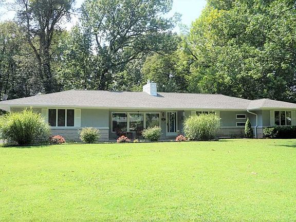 2nd image of 13240 Woodland Ln