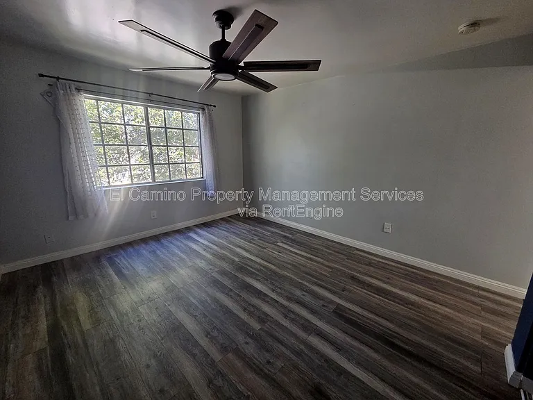 628 Daisy Ave #311 — Photo 17
