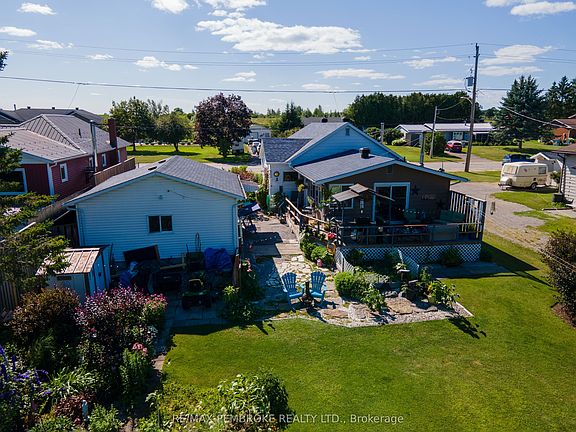 5th image of 48 Lacroix Bay Rd