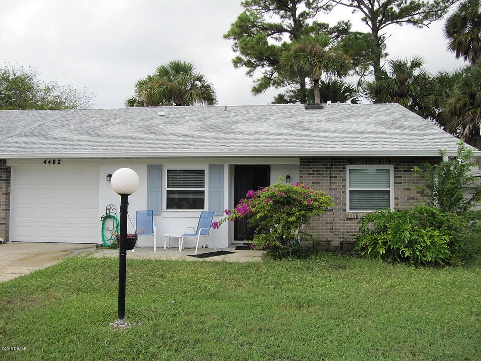 1st image of 4482 Hidden Village Dr