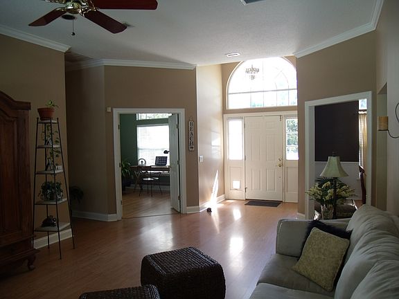 3rd image of 1010 Seawood Dr