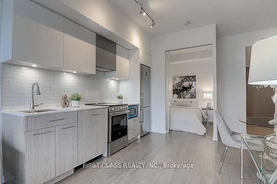 2 bed, $2,450 — Photo 2