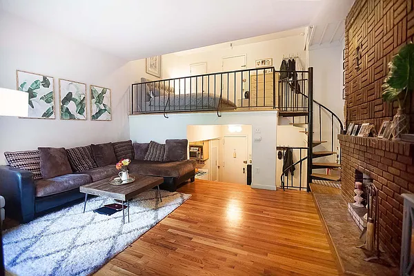 Rented by LG Fairmont Group | media 24