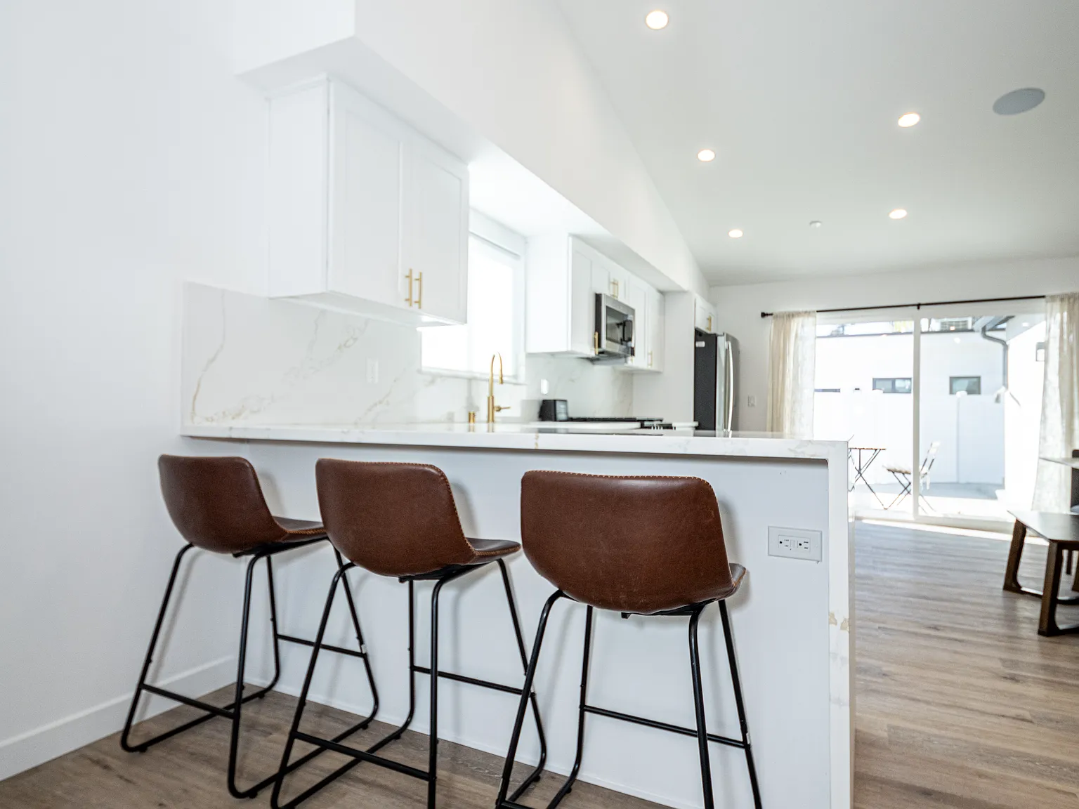 3 bed, 1600 sqft, $5,500 — Photo 4