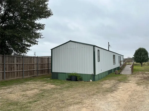 109 Tullis Ln #A-b, Yantis, TX 75497