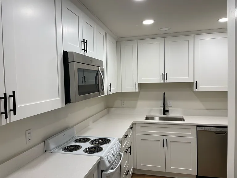 10742 S 930 E — Photo 4