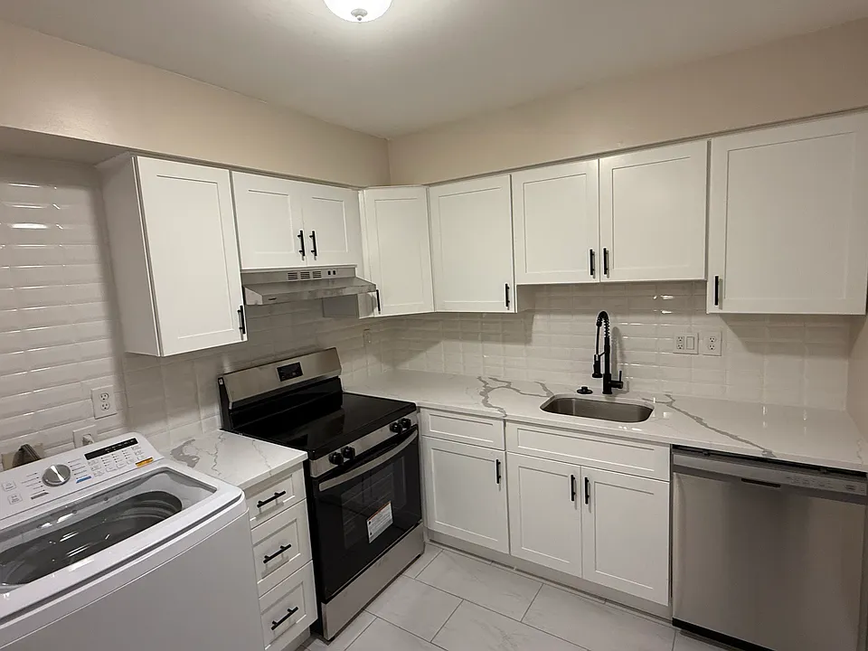5303 Harding Hwy #1305