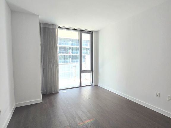 5th image of 13105 40th Rd APT 15R