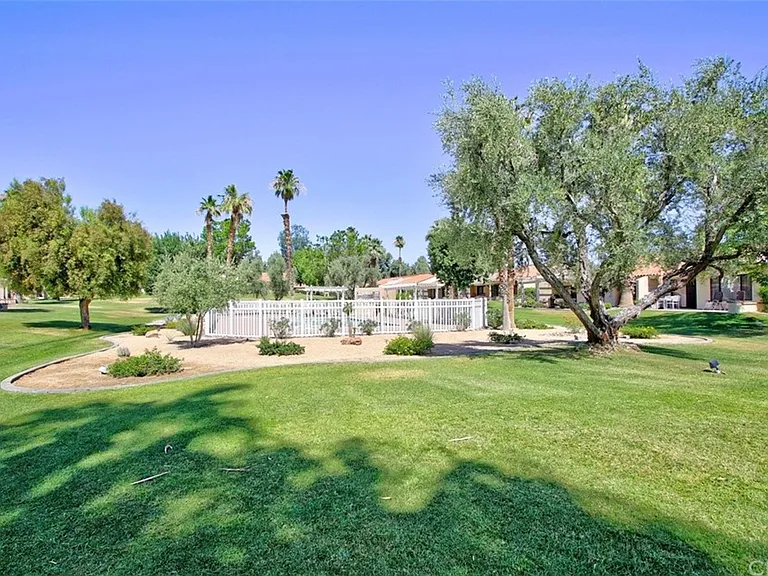 40588 Pebble Beach Cir — Photo 39