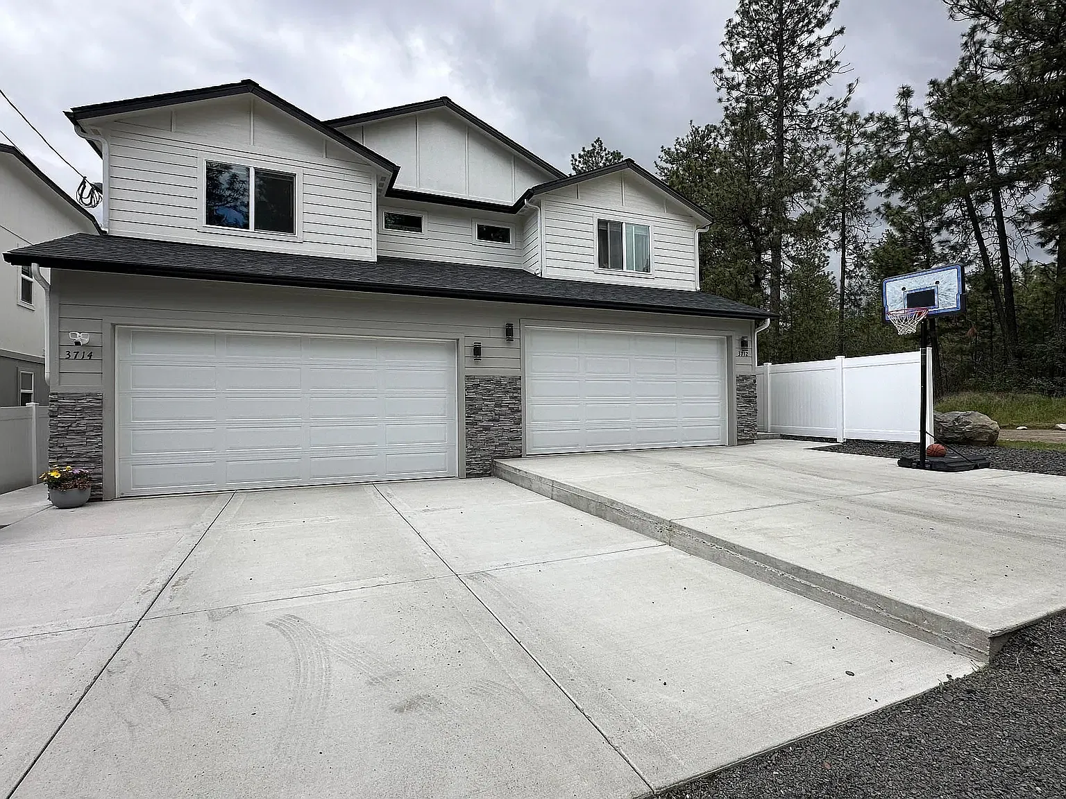 3 bed, 2.5 bath, 1526 sqft, $2,150 — Photo 2