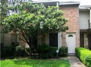 9303 Westwood Village Dr, Houston, TX 77036
