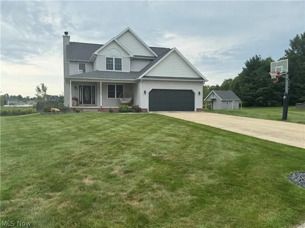 4201 W Candy Apple Ct, New Middletown, OH 44442