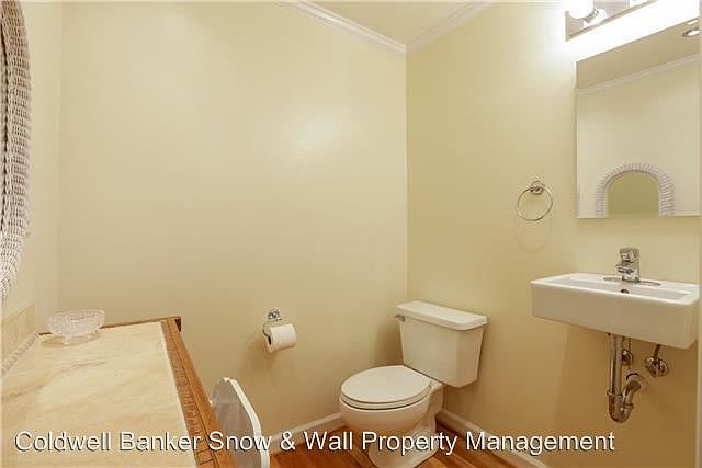 2nd image of 332 Chamberlin St