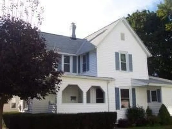 708 Hopkins St, Elmira, NY 14904