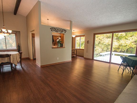 FR & Patio Doors to lrg Deck