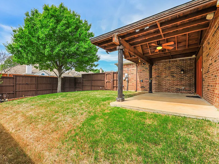 7611 Cordova Dr — Photo 27