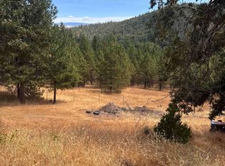 4586 W Griffin Creek Rd, Medford, OR 97501